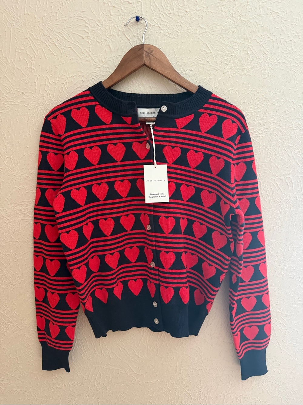NWT Free Assembly Classic Cozy Yarn Heart Cardigan Sweater | Size Small